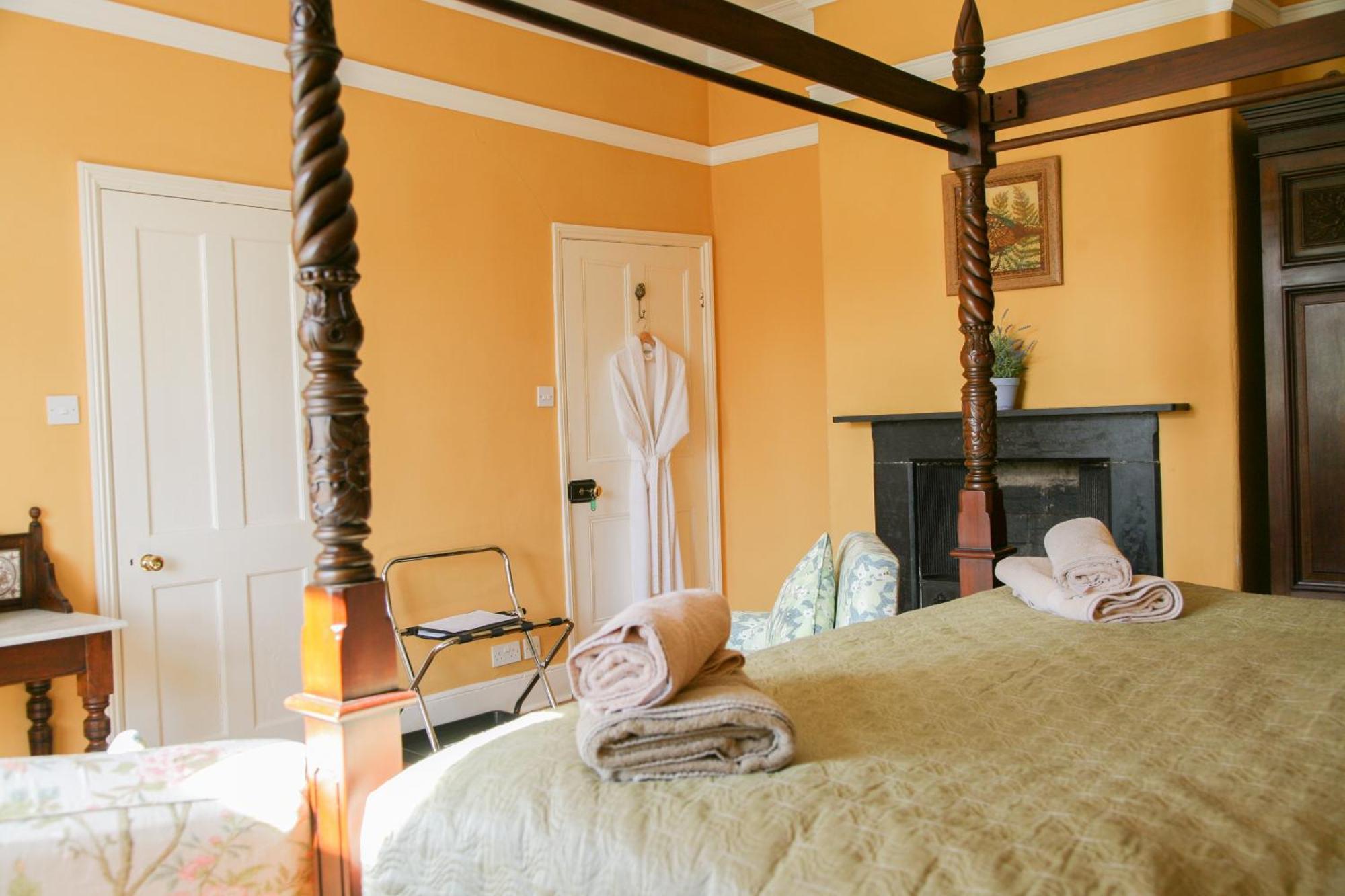 Huntlands Farm Bed & Breakfast Bromyard Exterior photo