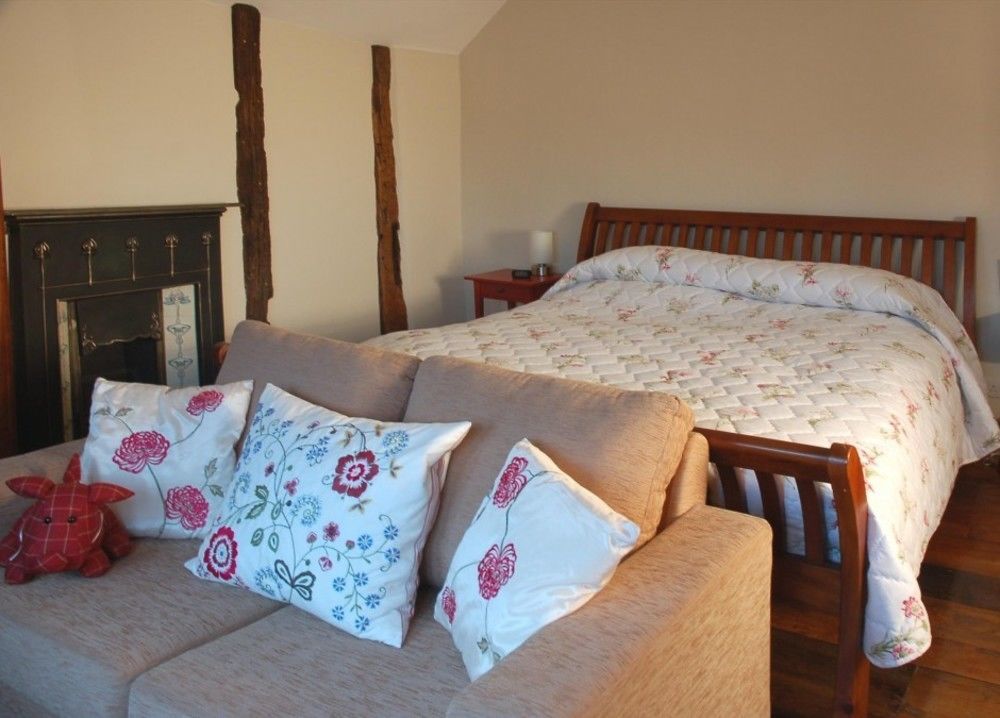 Huntlands Farm Bed & Breakfast Bromyard Exterior photo